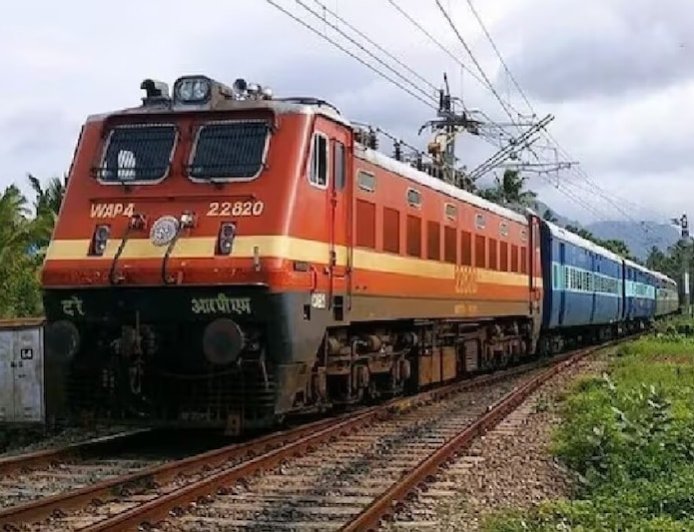 छत्तीसगढ़: फोन चलाने में मशगूल थे नाबालिग, ट्रेन की चपेट में आने से 2 की मौत